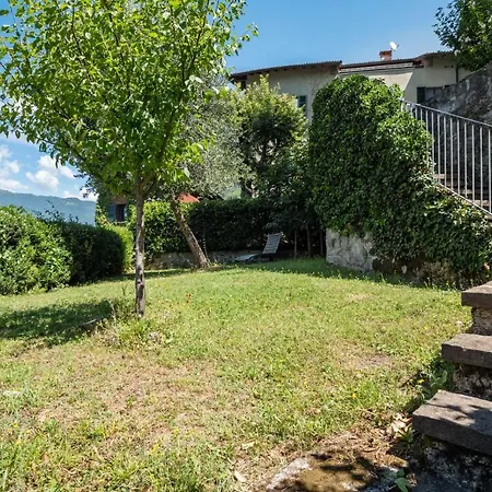 Lejlighed Apt With Private Parking & Shared Pool!
