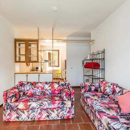 Lejlighed Apt With Private Parking & Shared Pool! *